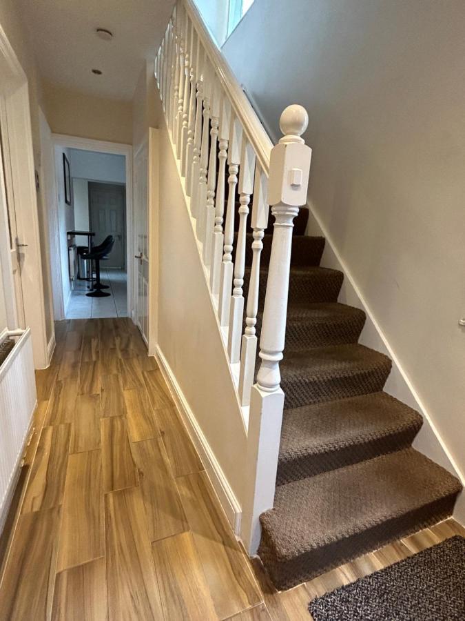 No6 Overnight Stays Free Onsite Parking Hindlip Exterior foto